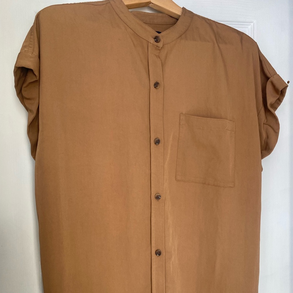 Med Tall Lands' End Women’s Mandarin Collar Button-Front Shirt in Warm Tan